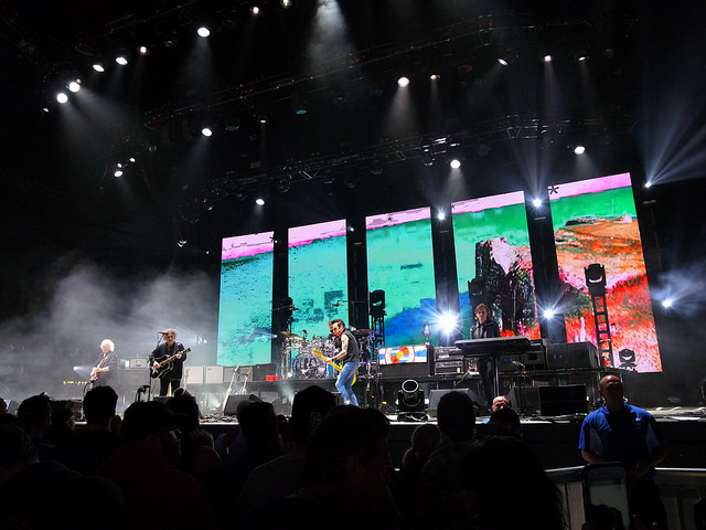 The Cure performing Just Like Heaven, Ridgefield, Washington, May 2016